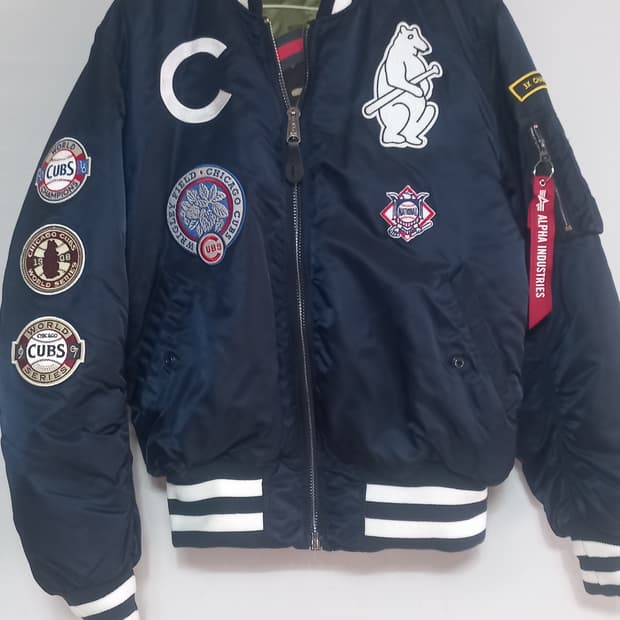 뉴에라 알파인더스트리 시카고 컵스 MA-1 봄버 자켓