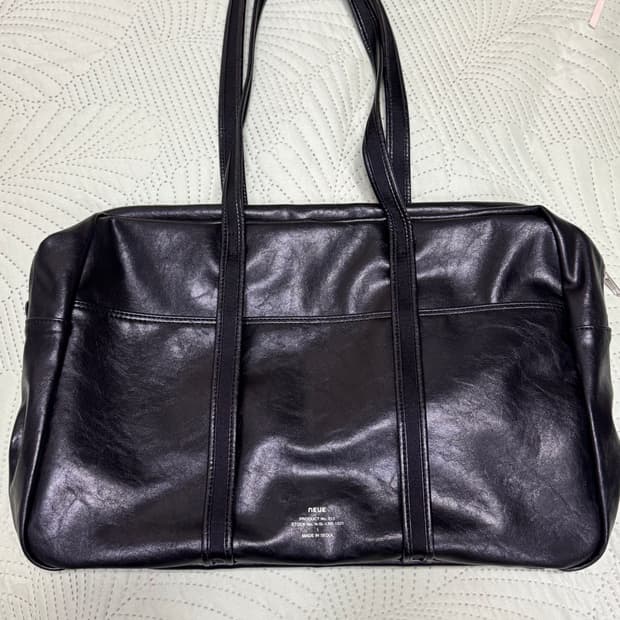 노이에 레더보스턴백 라지 새상품급