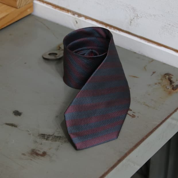 YSL 실크 패턴 넥타이