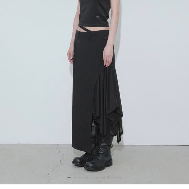 보헤미안서울 HOOKED ONE SHOULDER TOP, BLACK