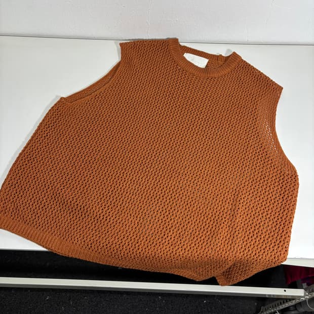 OS YEAH 예아 머스타드 루즈핏 네티드 시스루 니트베스트