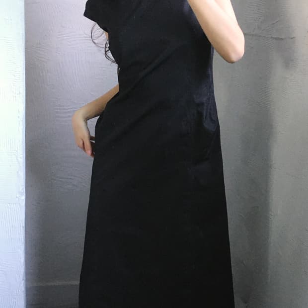 Yohji Yamamoto 요지야마모토 블랙 카라 슬리브리스 롱 원피스