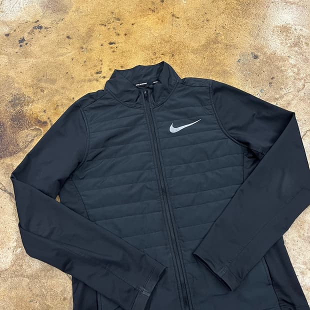 [정품/95,m] 나이키 에센셜 러닝 자켓 b10