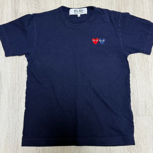 플레이 꼼데가르송 반팔