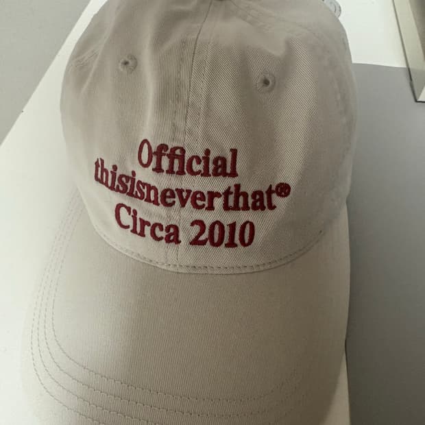 디스이즈네버댓모자 