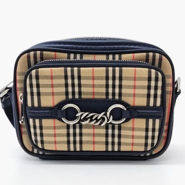 버버리 카메라백 체크 체인 크로스백