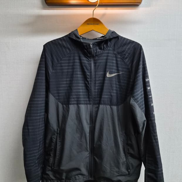 XL) 나이키 러닝 바람막이 팝니다