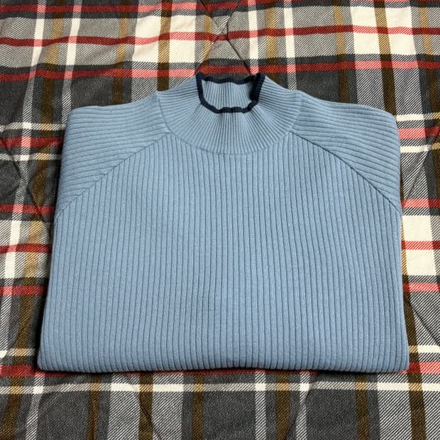 앤더슨벨 배색 반폴라 니트 M (100)