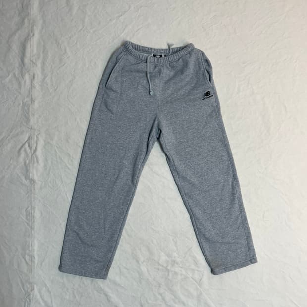 뉴발란스 스웻팬츠