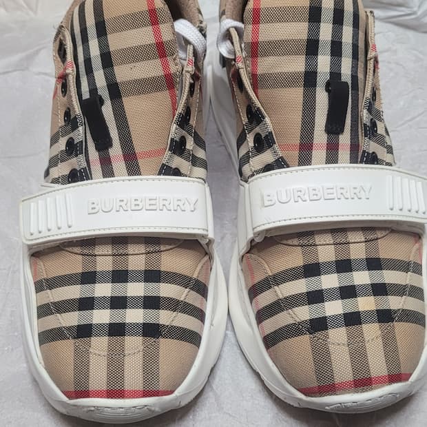 버버리 빈티지 체크 스니커즈 42/270