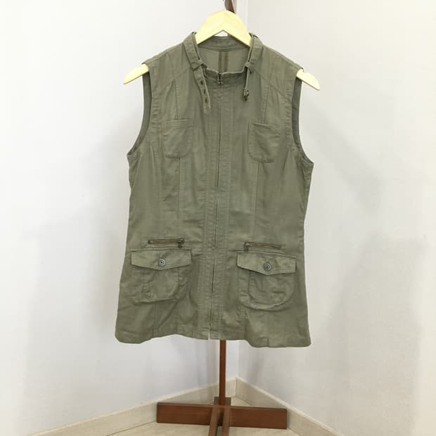 jpn빈티지 카키색 디테일 집업베스트