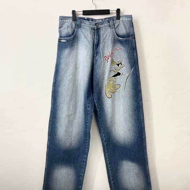 LOT29 x 루니툰즈 대피덕 데님 팬츠