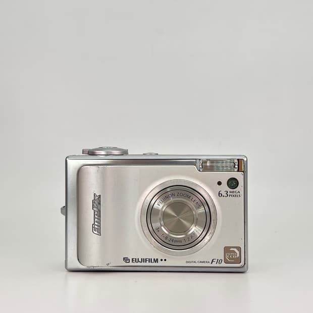 후지필름 파인픽스 FUJIFILM FinePix F10 실버