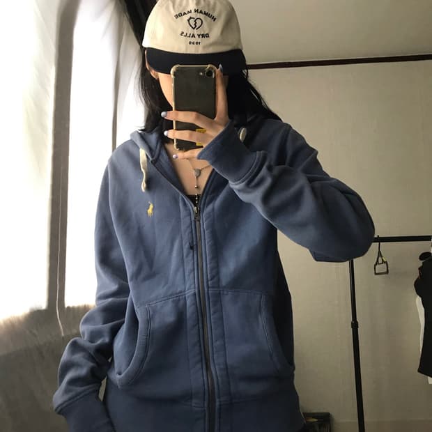 폴로 연하늘 후드집업