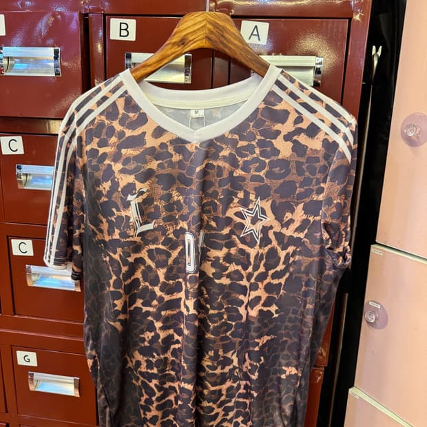 No Brand T-shirt