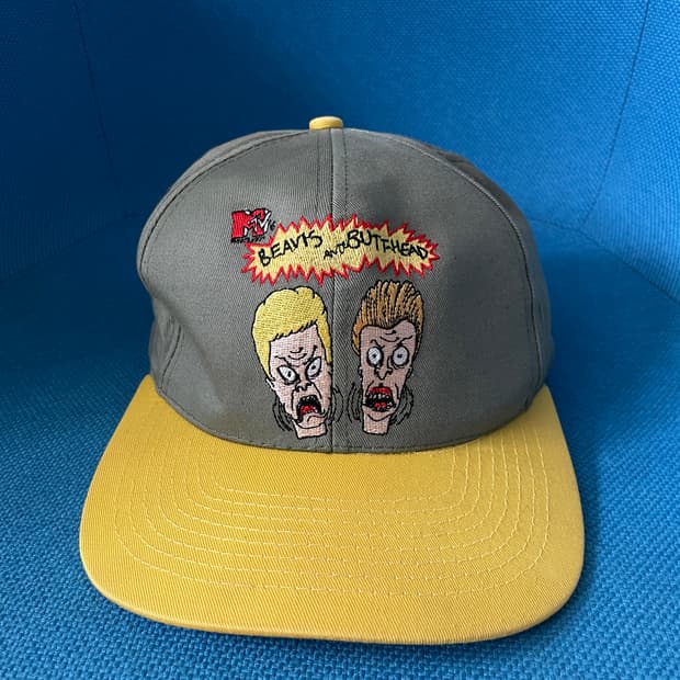 90s 빈티지 비비스와 벗헤드 모자