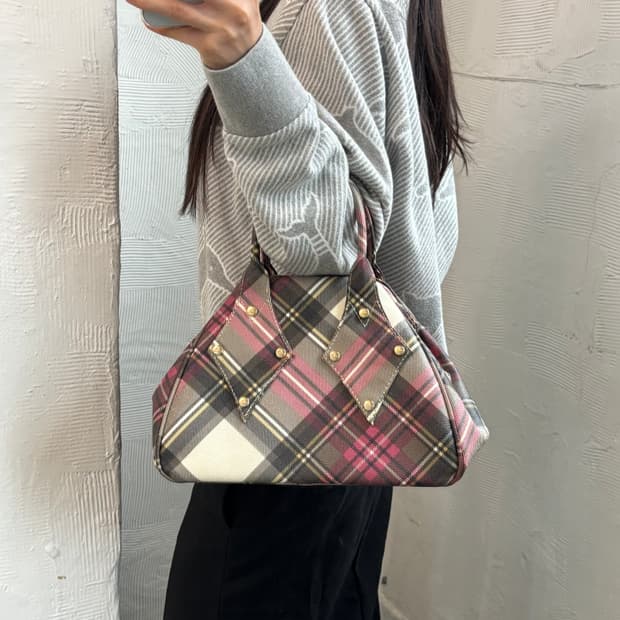 Vivienne Westwood 비비안웨스트우드 체크 토트백