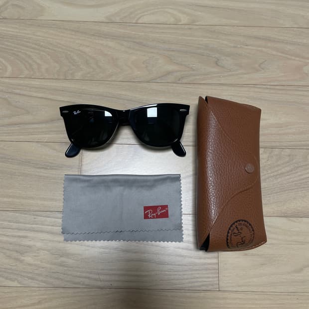 레이밴 2140 a  50사이즈 팝니다