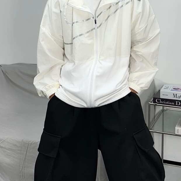 나이키 빅스우시 화이트 바람막이 M