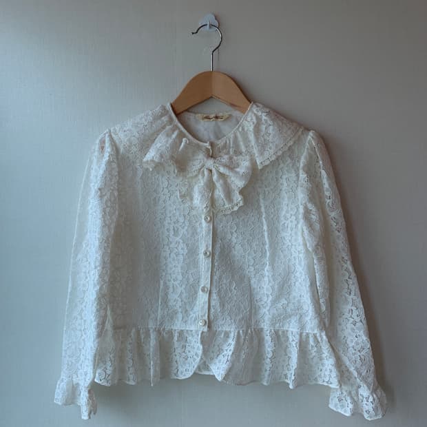 {princess rose} lace ribbon blouse