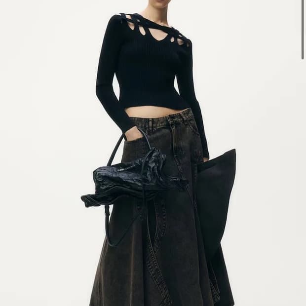 글렌마틴스 H&M 컷아웃 니트톱 