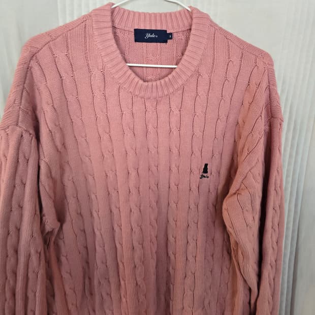 예일 꽈베기니트 