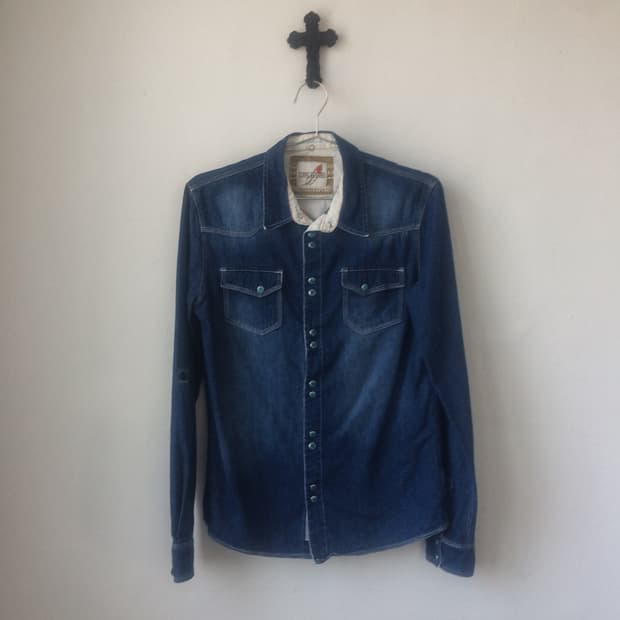 Western mood denim shirt