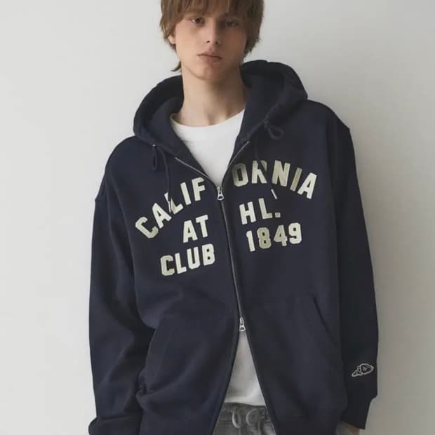 후아유 시그니처 패치 후드집업