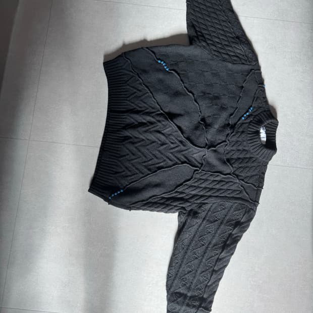 자라x아더에러 니트