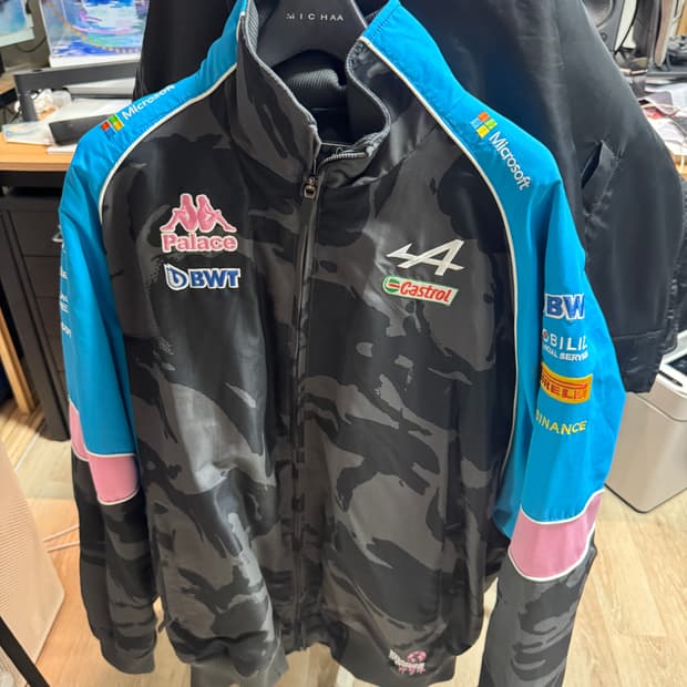 팔라스x알핀 트랙슈트 자켓 M사이즈