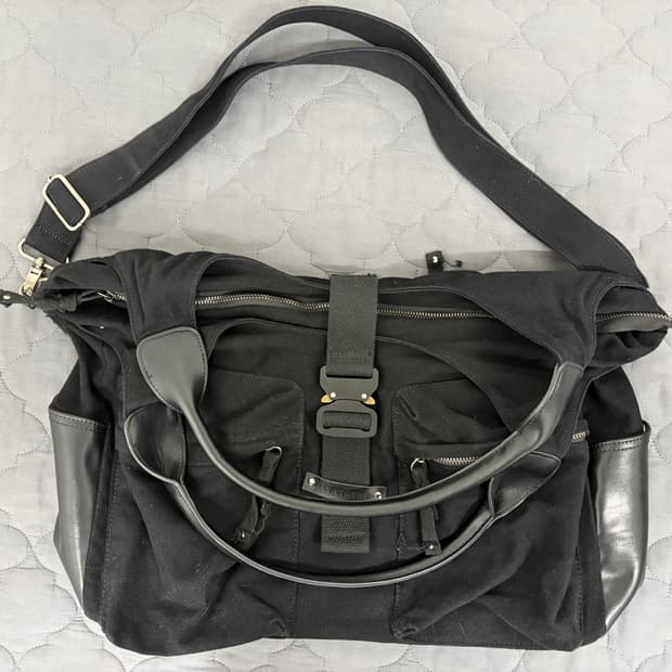 레더리 버클드 코튼 크로스 토트백