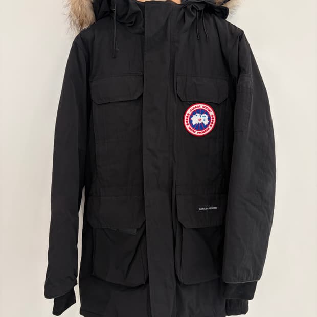 캐나다구스 블랙 패딩