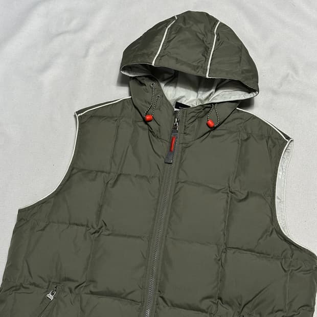 L 나이키 덕다운 카키 후드 패딩 베스트 