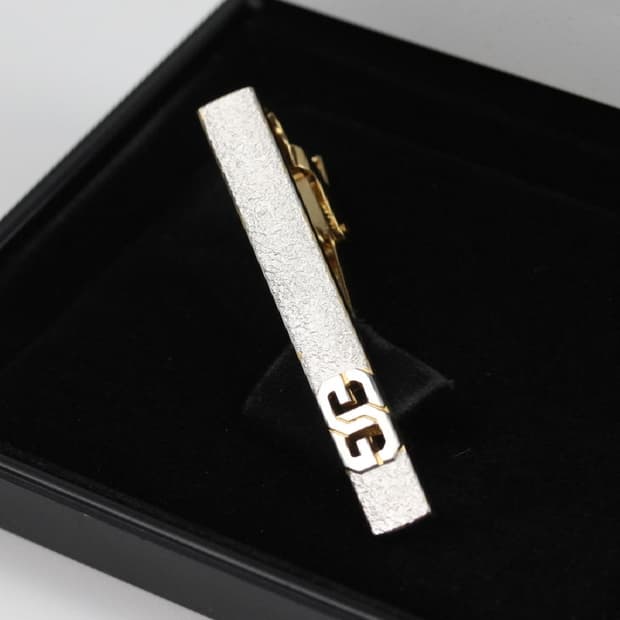 지방시 A등급 5cm GG로고 남자 명품 넥타이핀
