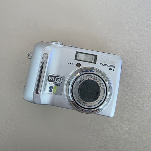니콘 쿨픽스 P1 coolpix P1 (작례o)