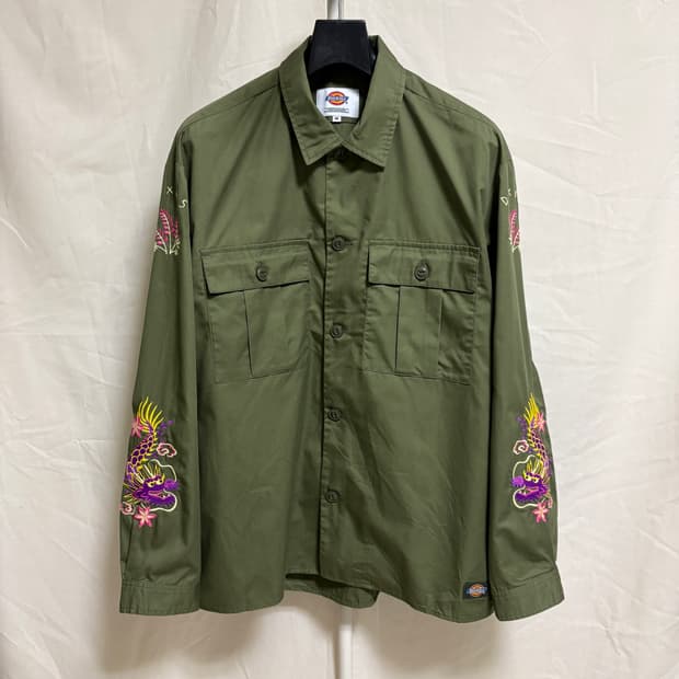 디키즈 오리엔탈 드래곤 자수 워크셔츠 / 카키, M