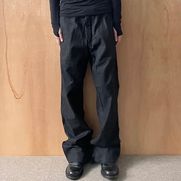 엔헐리우드 밑단 버튼 팬츠