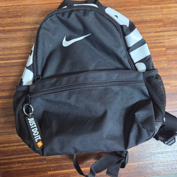 나이키 브라질리아 미니 백팩 