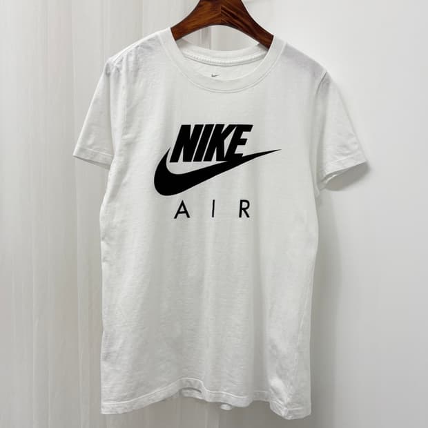 Nike 나이키 스우시 여성 반팔 티셔츠