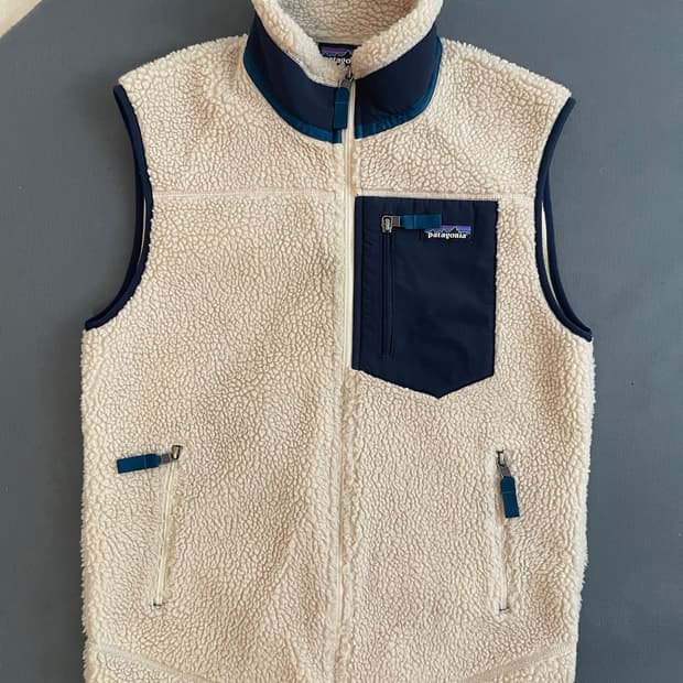 파타고니아 레트로 파일 베스트 아이보리 S (90-95)