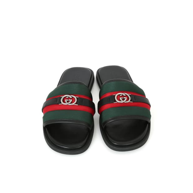 구찌 삼선 슬리퍼 인터로킹 G 슬라이드 샌들 835091
