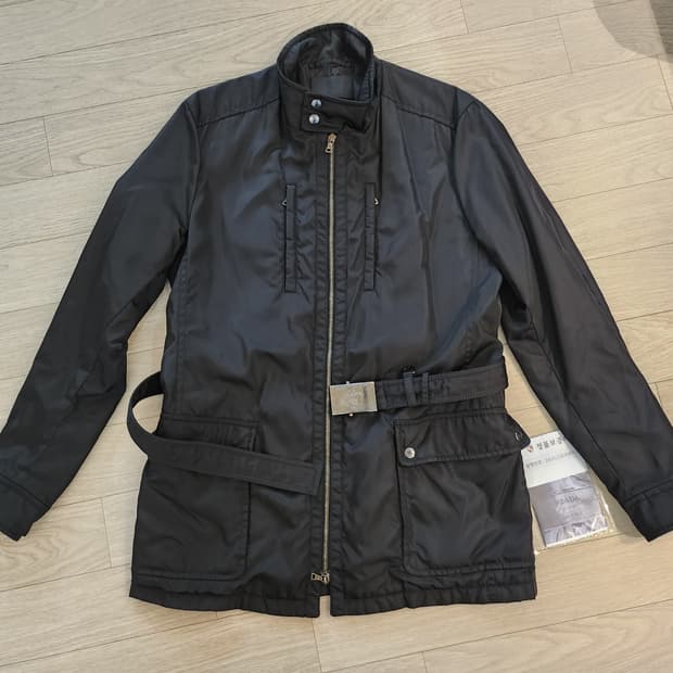 정품 프라다 자켓 ●표기사이즈48(90~날씬105가능)