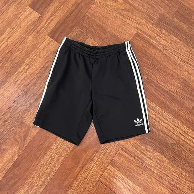 아디다스 슈퍼스타 반바지