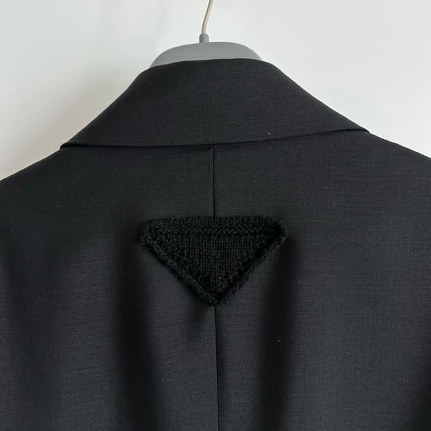 프라다 라프시몬스 23ss 더블브레스티드 블레이져