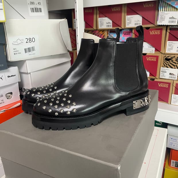 40)알렉산더 맥퀸 스터드 장식 블랙 첼시 부츠