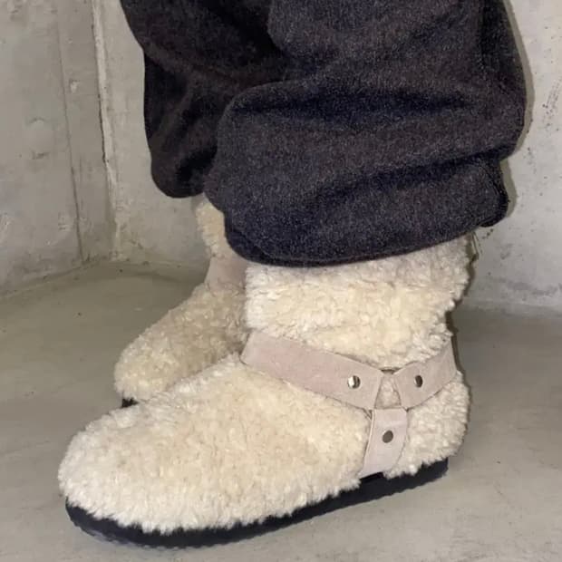 다이닛 폼폼 퍼부츠 베이지 240~250