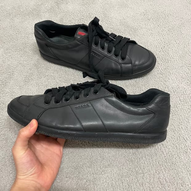 285) 프라다 스포츠 레더 사이드 로고 스니커즈 신발