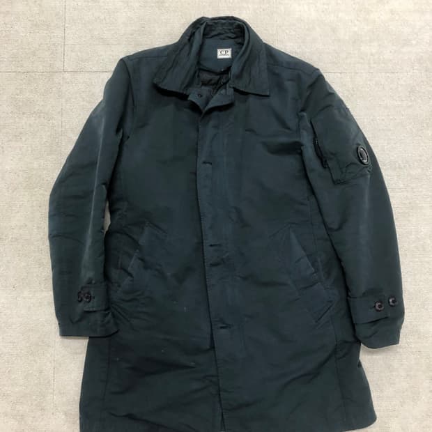 CP컴퍼니 구스다운 패딩 코트