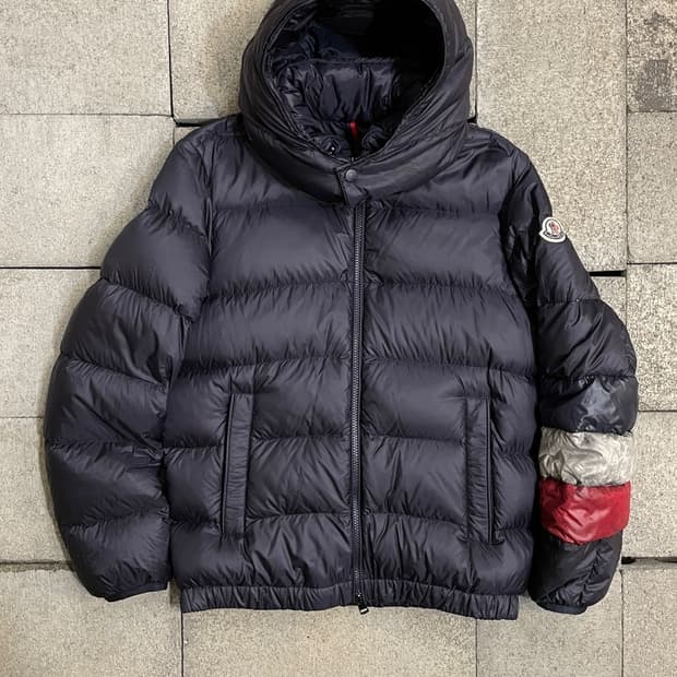 몽클레어 윌름 패딩 