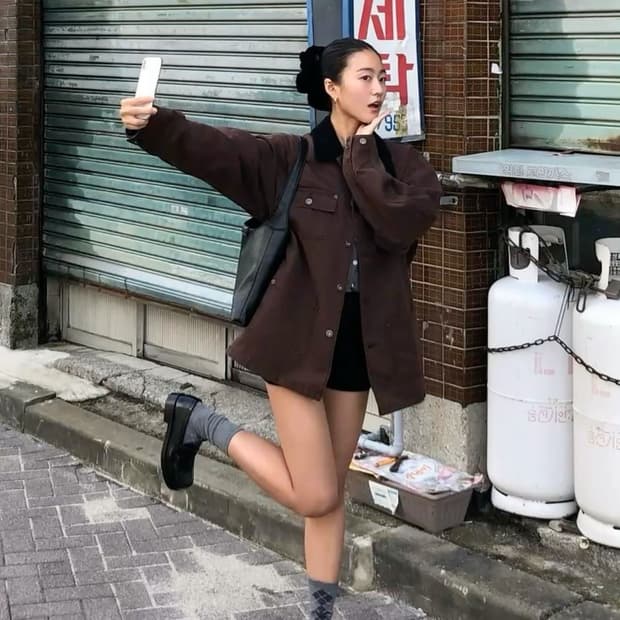 (W) 칼하트 WIP 디어본 캔버스 OG 미시건 코트 토바코 블랙 린스드